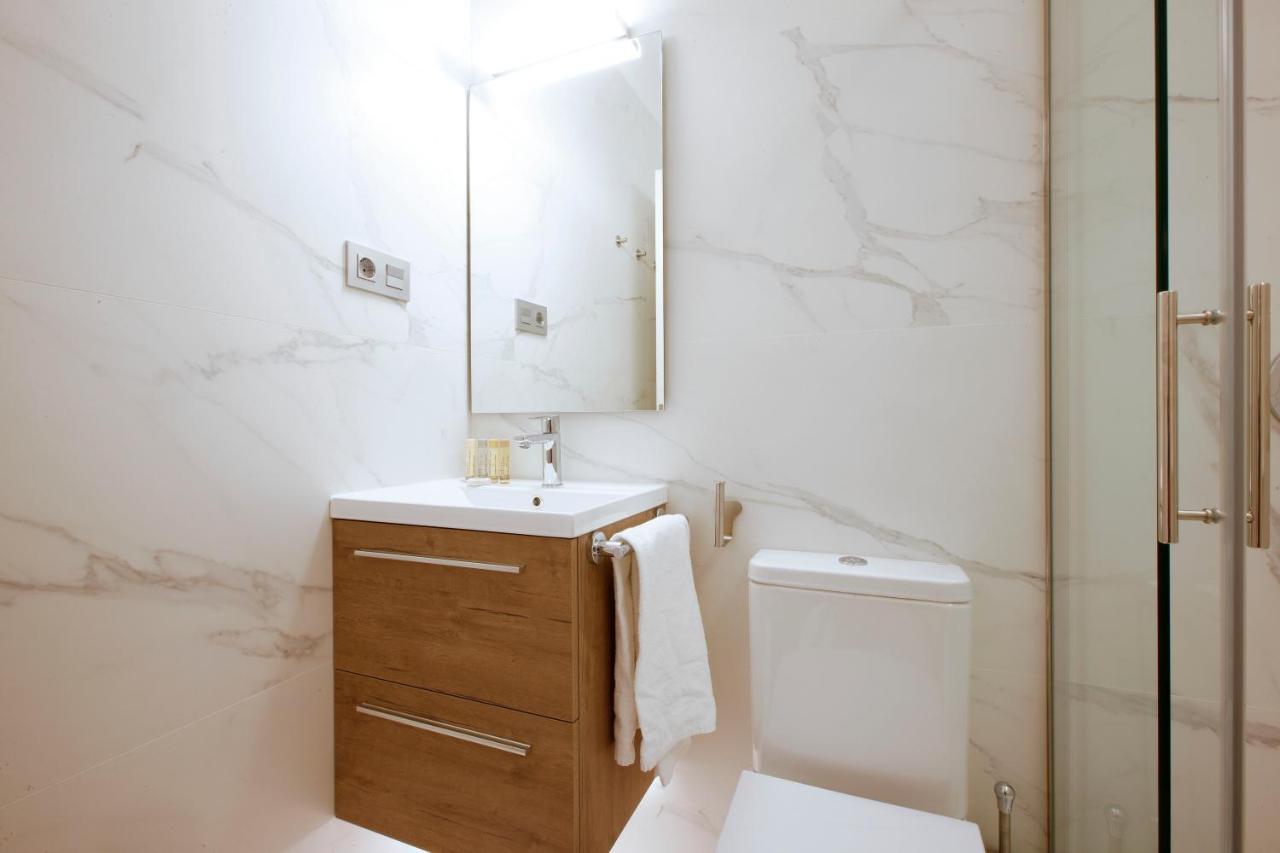 Tirso Suite Madrid Luaran gambar